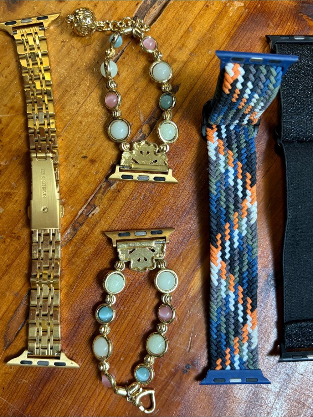 Set of Apple Watch Bands for SE 41mm. - Picture 2 of 2